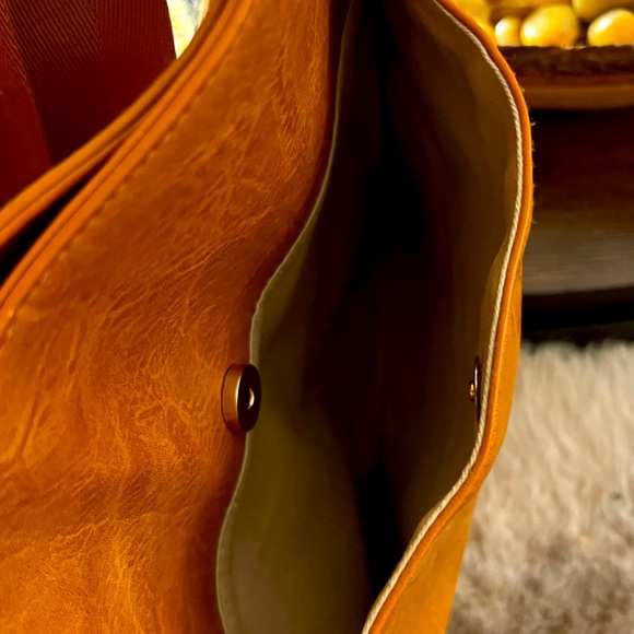 ๐๐ Wanderlust Crossbody Faux Vegan Leather Bag by Funky Monkey ๐๐ - Picture 7 of 12